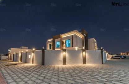 Villa - 5 Bedrooms - 7 Bathrooms for rent in Al Barsha South 2 - Al Barsha South - Al Barsha - Dubai Villa - 5 Bedrooms - 7 Bathrooms for rent in Al Barsha South 2 - Al Barsha South - Al Barsha - Dubai