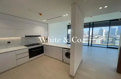 شقة - 2 غرف نوم - 2 حمامات للايجار في بينغاطي اونيكس - منطقة 15 - قرية جميرا الدائرية - دبي