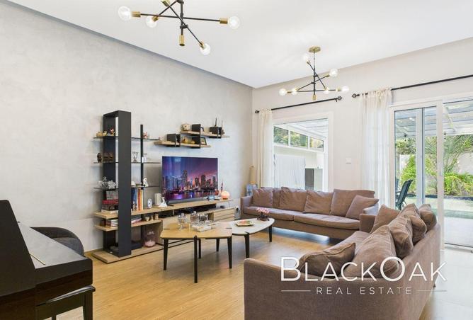 60143777 - Property Image 3