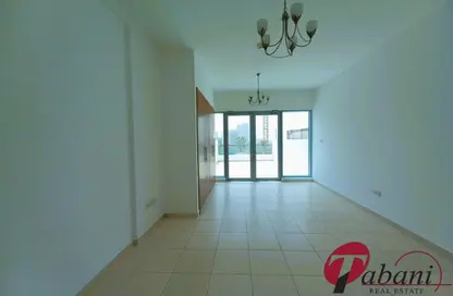 شقة - 1 حمام للايجار في سكاي كورتس تاور B - أبراج سكاي كورتس - مجمع دبي ريزيدنس - دبي لاند - دبي