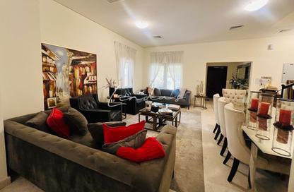 Villa - 5 - 6 for rent in The Centro - The Villa - Dubai