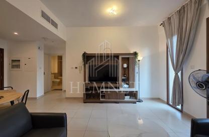 Apartment - 1 - 1 for rent in Zahra Breeze Apartments 3B - Zahra Breeze Apartments 3 - Zahra Breeze Apartments - Town Square - Dubai