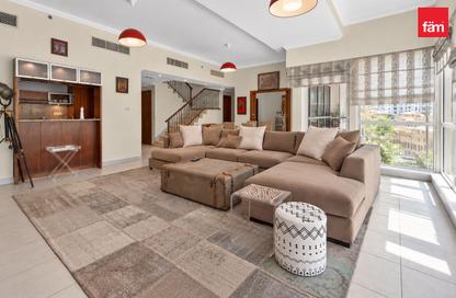 Apartment - 2 - 3 for rent in Marina Quays Villas - Marina Quays - Dubai Marina - Dubai