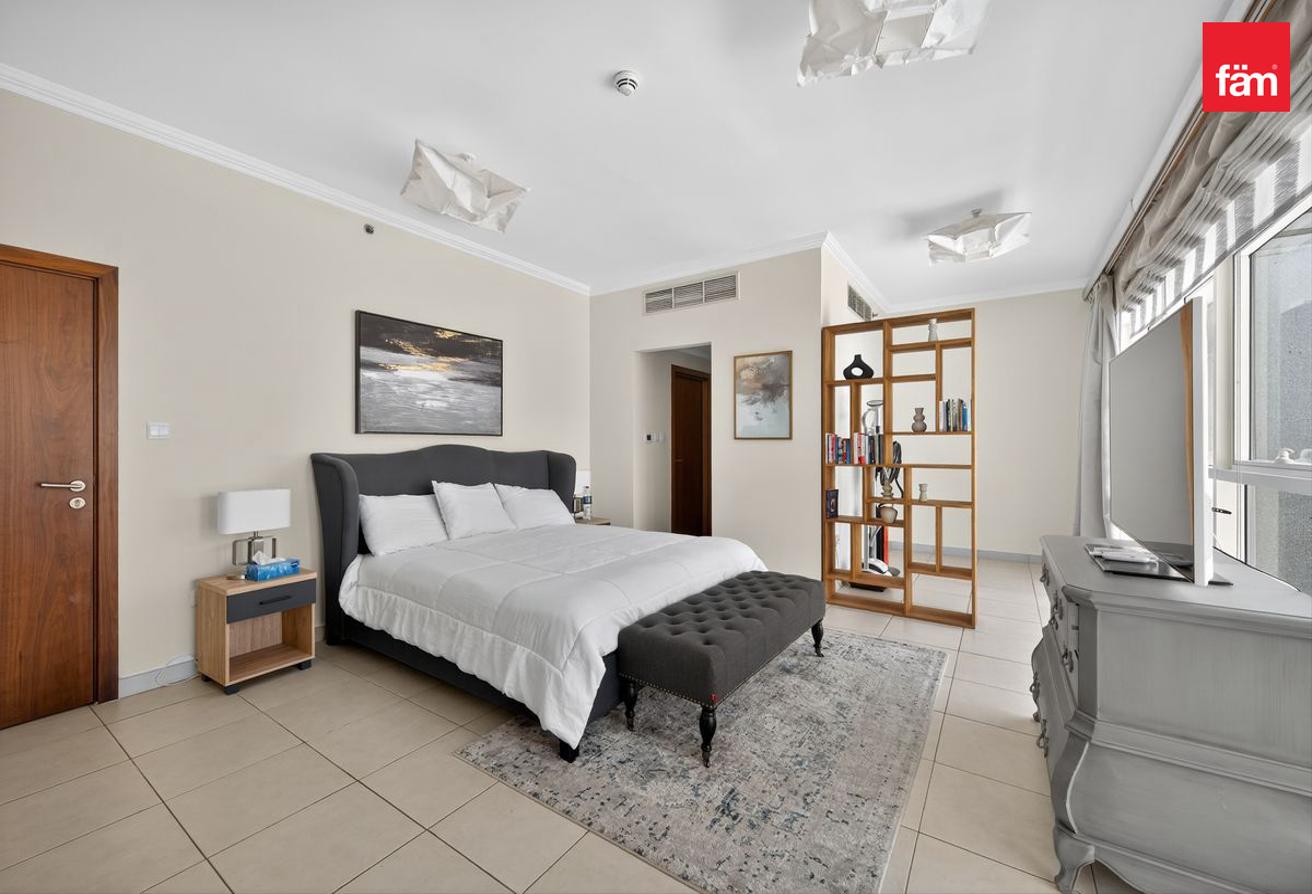 Duplex Villa | Chiller Free | Large Terrace photo 8