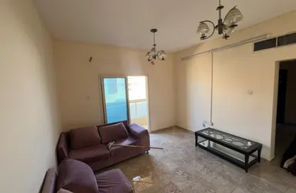 شقة - غرفة نوم - 2 حمامات للايجار في فلل الروضة 2 - 2  الروضة - الروضة - عجمان