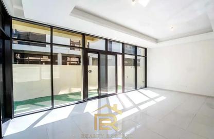 Townhouse - 3 Bedrooms - 4 Bathrooms for rent in Richmond - Damac Hills - Dubai