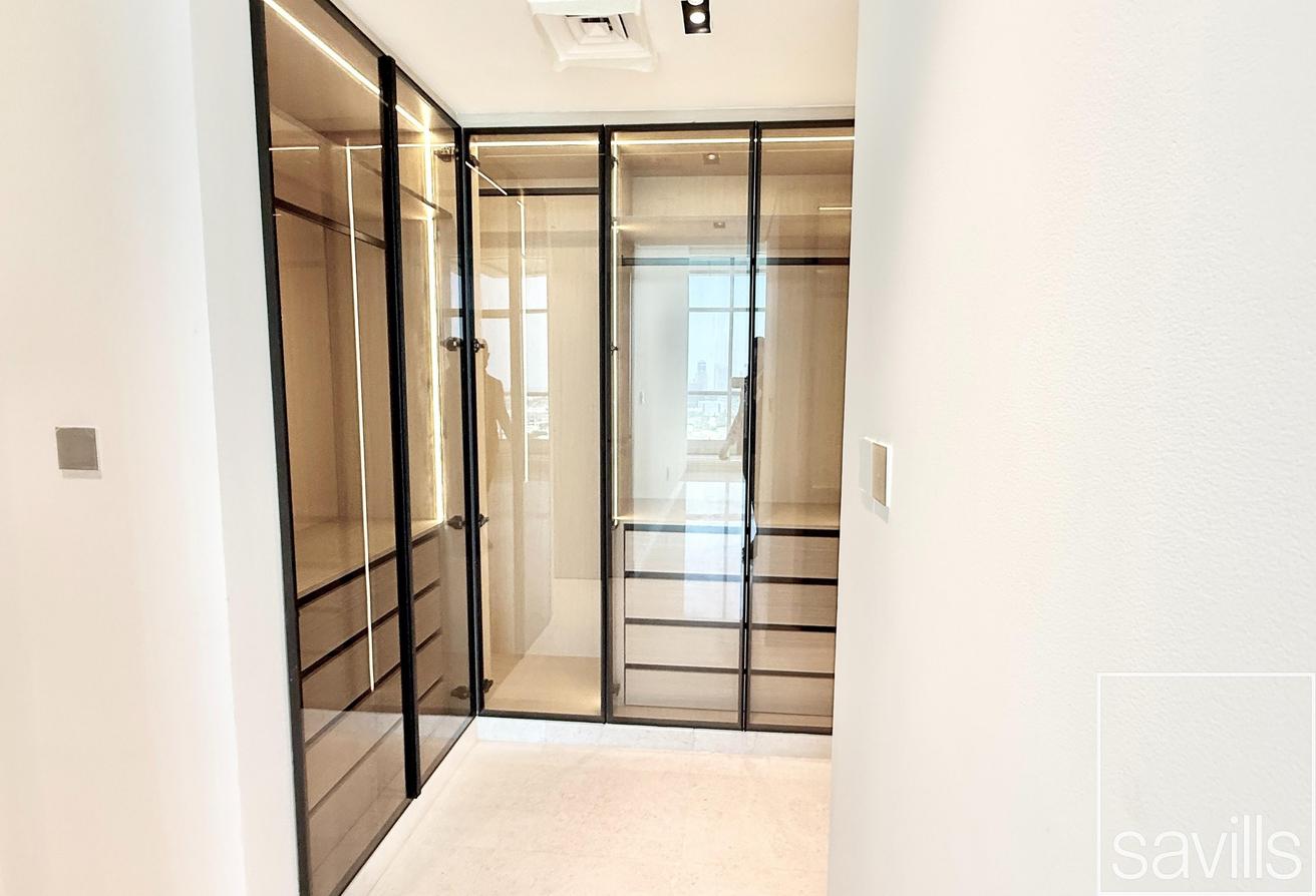 Penthouse | Upgraded | Unfurnished photo 9