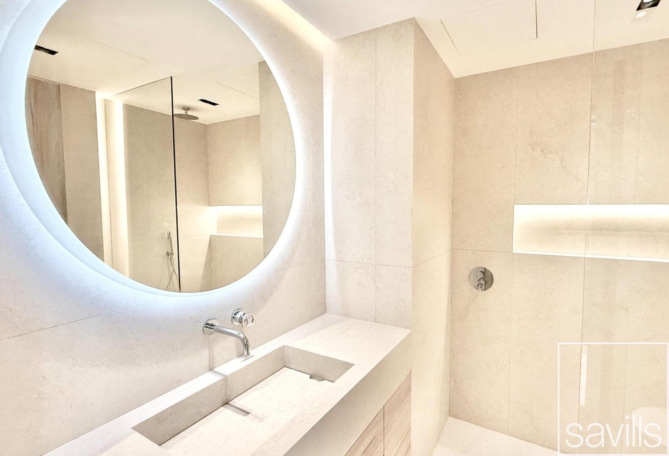 Penthouse | Upgraded | Unfurnished photo 20