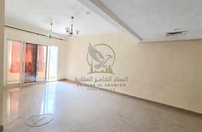 Apartment - 2 - 3 for rent in Al Qulaya'ah - Al Sharq - Sharjah