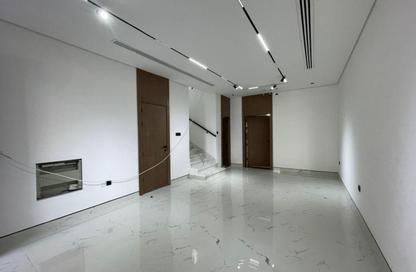 Villa - 5 Bedrooms - 7 Bathrooms for sale in Al Yasmeen 1 - Al Yasmeen - Ajman