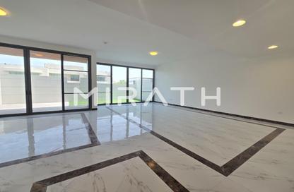 Villa - 4 - 5 for rent in Umm Suqeim 3 Villas - Umm Suqeim 3 - Umm Suqeim - Dubai