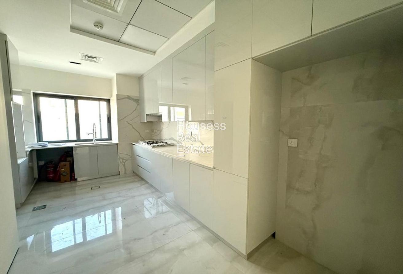 Brand New | | Private Pool | Vacant photo 6