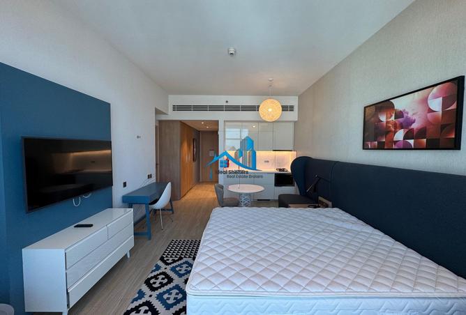 Spacious Studio |All Utility Bills Included| 1CHQ