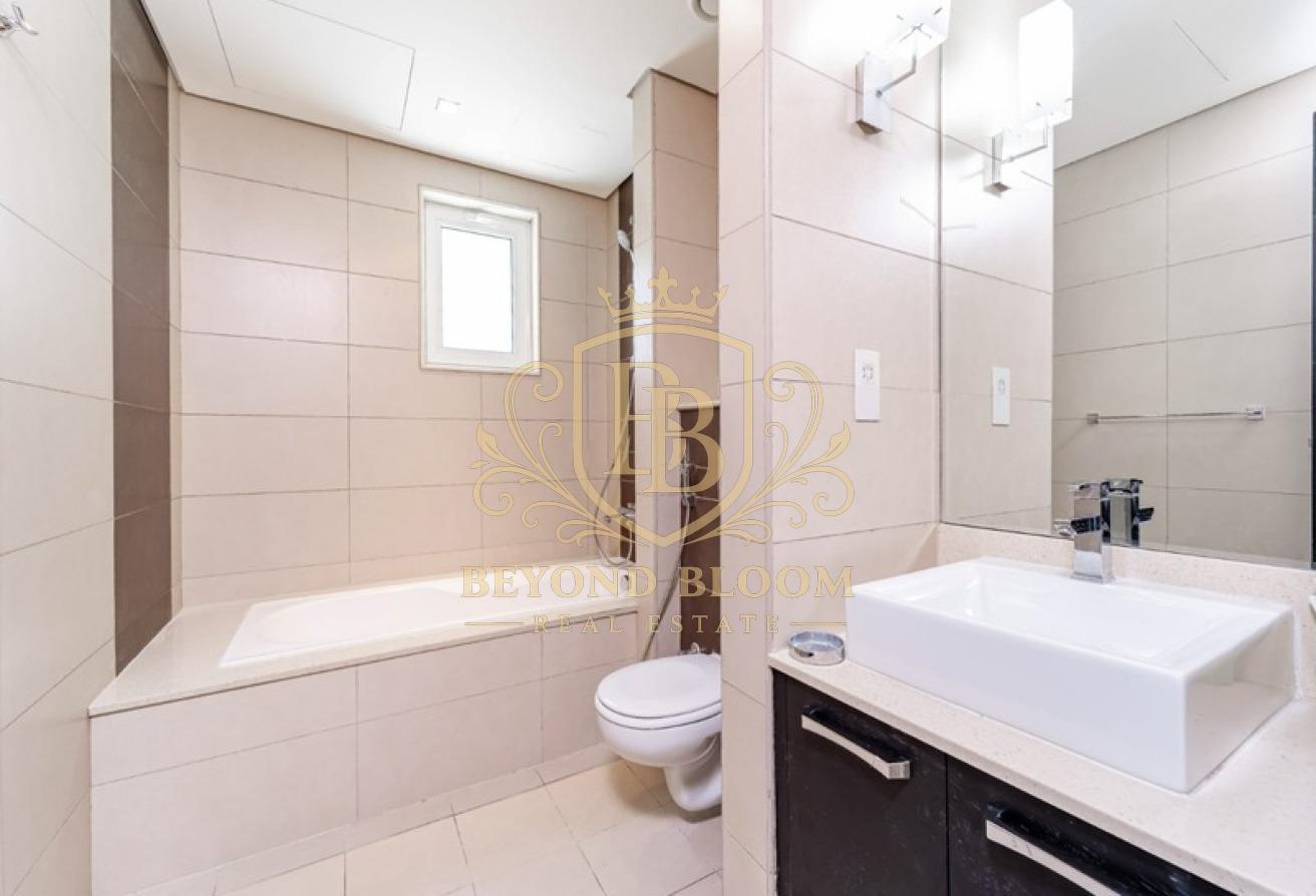 Custom-Built 5Bed Villa | Elevator | Drivers Room photo 9