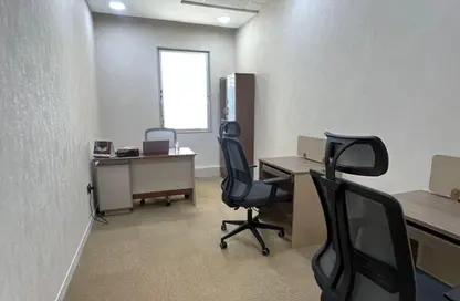 Business Centre - Studio - 4 Bathrooms for rent in Sheikh Rashid Tower - World Trade Center - Dubai