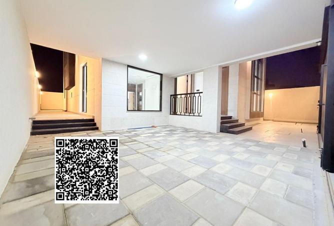 114182887 - Property Image 2