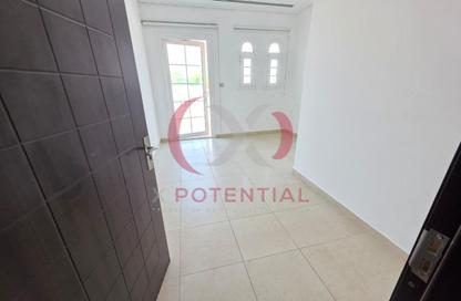تاون هاوس - 1 - 2 للايجار في حي 7 - مثلث قرية جميرا - دبي