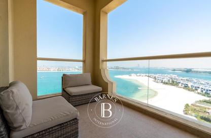 Apartment - 2 Bedrooms - 3 Bathrooms for rent in Al Haseer - Shoreline Apartments - Palm Jumeirah - Dubai