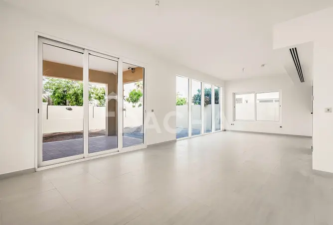 141902265 - Property Image 2