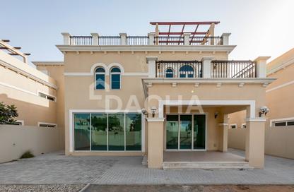 Villa - 4 - 5 for sale in Legacy Nova Villas - District 9 - Jumeirah Park - Dubai