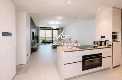 Apartment - 3 Bedrooms - 5 Bathrooms for sale in Jumeirah Gate Tower 1 - The Address Jumeirah Resort and Spa - Jumeirah Beach Residence - Dubai