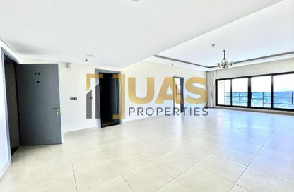 Apartment - 1 - 2 for rent in Al Hudaiba Mall - Al Hudaiba - Bur Dubai - Dubai