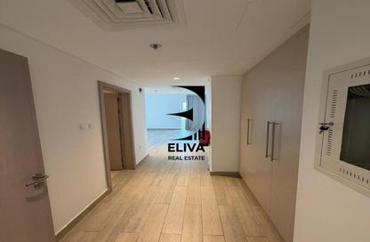 Apartment - Studio - 1 Bathroom for rent in Waters Edge - Yas Island - Abu Dhabi