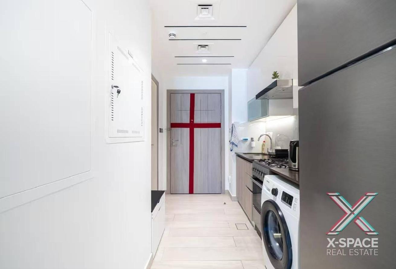 READY TO MOVE | FULLY FURNISHED | NEAR TO METRO photo 10