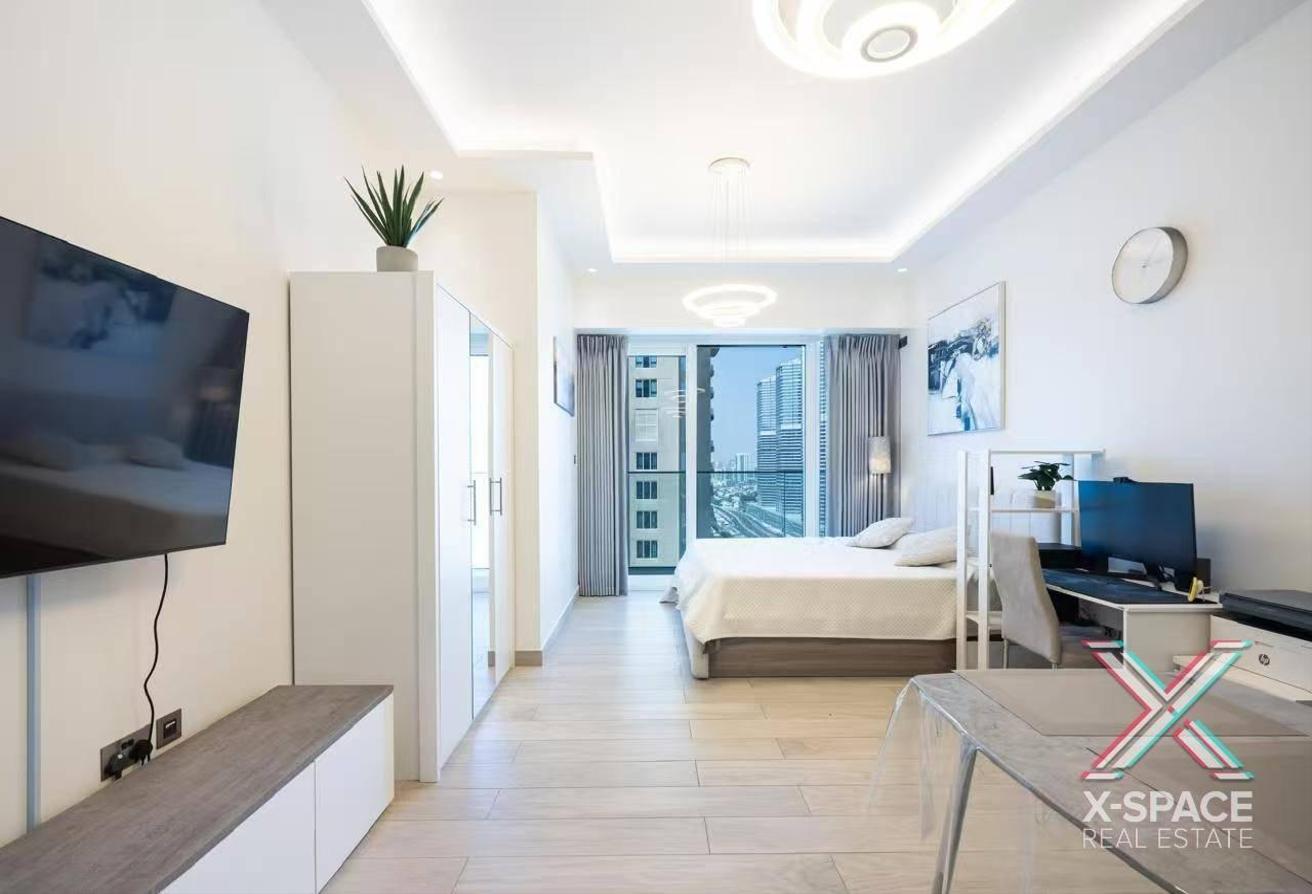 READY TO MOVE | FULLY FURNISHED | NEAR TO METRO photo 8