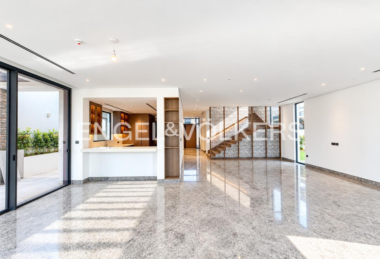 Resort Style | Private Elevator | Large Plot photo 7