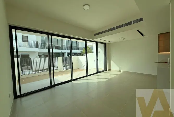 153312002 - Property Image 2