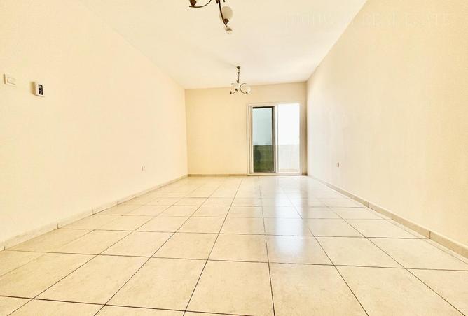 93589313 - Property Image 3