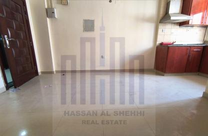 Apartment - Studio - 1 Bathroom for rent in Muwaileh 3 Building - Muwaileh - Sharjah