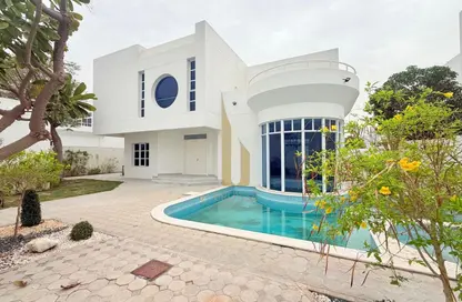 Villa - 5 Bedrooms - 5 Bathrooms for rent in Jumeirah 1 Villas - Jumeirah 1 - Jumeirah - Dubai