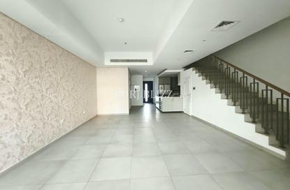 Villa - 4 - 6 for rent in Somerset Mews - District 10 - Jumeirah Village Circle - Dubai Villa - 4 - 6 for rent in Somerset Mews - District 10 - Jumeirah Village Circle - Dubai