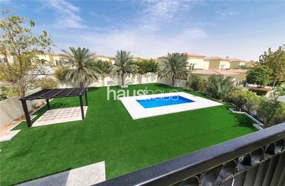 Villa - 4 Bedrooms - 5 Bathrooms for rent in District 8 - Jumeirah Park - Dubai