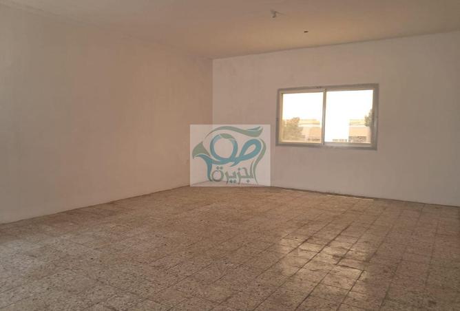 81946697 - Property Image 2