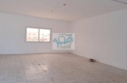 Office Space - 1 Bedroom - 1 Bathroom for rent in Mussafah - Abu Dhabi