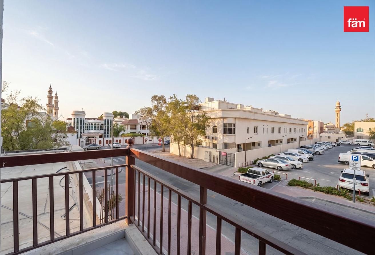 Unfurnished 4br Villa | Spacious Layout | Abu Hail photo 6