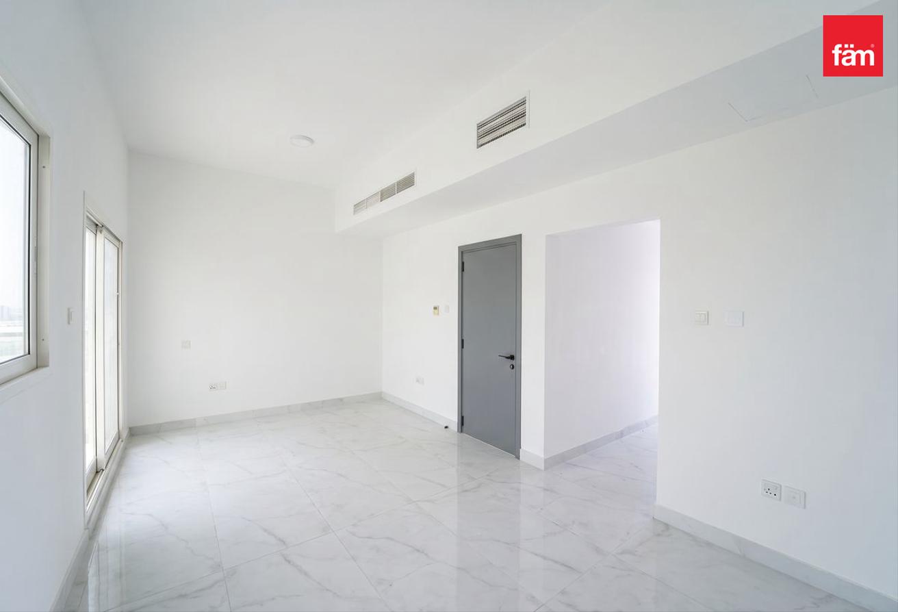 Unfurnished 4br Villa | Spacious Layout | Abu Hail photo 13