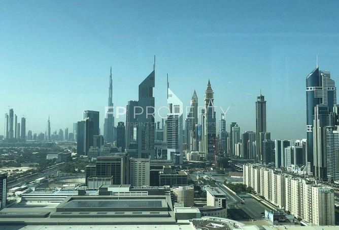 طابق منخفض | دوبلكس | إطلالات على وسط المدينة وإطار دبي