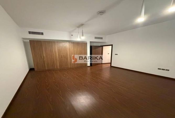 Spacious 2BR Apartment | Prime Location | Balcony