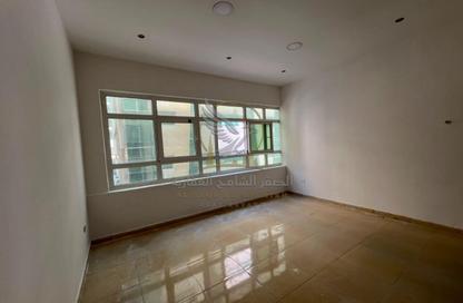 Apartment - Studio - 1 Bathroom for rent in Al Qulaya'ah - Al Sharq - Sharjah Apartment - Studio - 1 Bathroom for rent in Al Qulaya'ah - Al Sharq - Sharjah