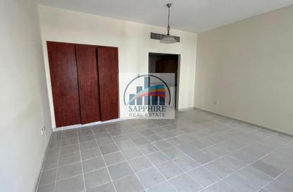 Apartment - Studio - 1 for rent in Building P17 - France Cluster - International City - Dubai Apartment - Studio - 1 for rent in Building P17 - France Cluster - International City - Dubai