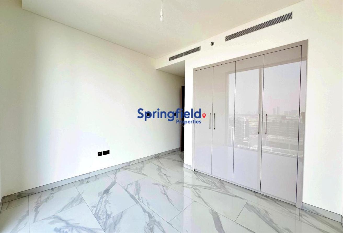 Luxury 4BR for Rent | High Floor | Spacious photo 11