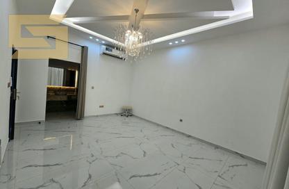 Villa - 5 - 6 for rent in Al Zaheya Gardens - Al Zahya - Ajman Villa - 5 - 6 for rent in Al Zaheya Gardens - Al Zahya - Ajman