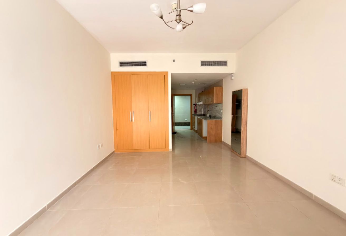 Unfurnished | Open Kitchen | Multiple Chq