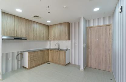 Apartment - 2 Bedrooms - 2 Bathrooms for sale in Parkviews - Town Square - Dubai