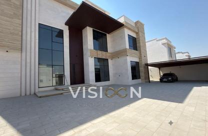 Villa - 5 Bedrooms - 7 Bathrooms for rent in Nad Al Sheba 3 - Nad Al Sheba - Dubai Villa - 5 Bedrooms - 7 Bathrooms for rent in Nad Al Sheba 3 - Nad Al Sheba - Dubai
