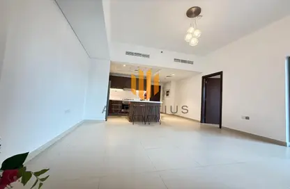 شقة - 2 غرف نوم - 3 حمامات للبيع في عزيزي برتون - الفرجان - دبي